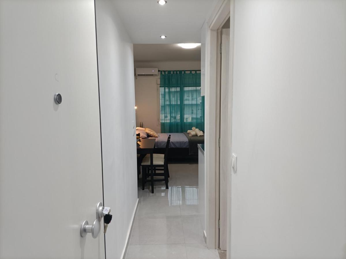 City Adventures Apartment Атина Екстериор снимка