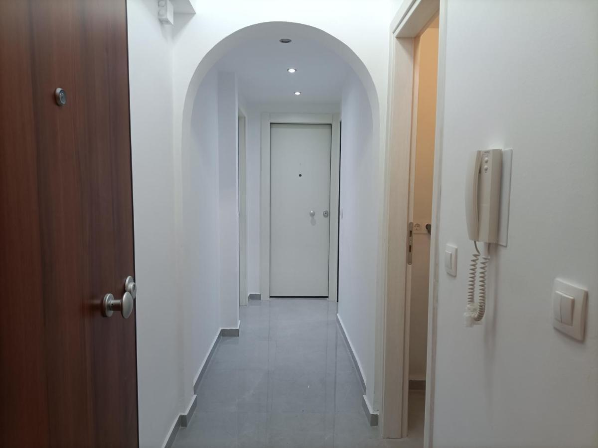 City Adventures Apartment Атина Екстериор снимка